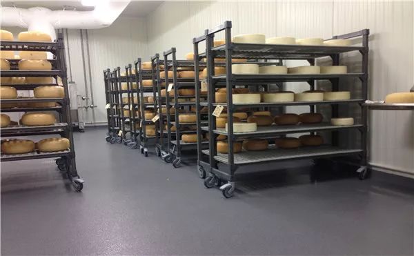 食品廠生產(chǎn)車間地坪設(shè)計時需注意哪些？